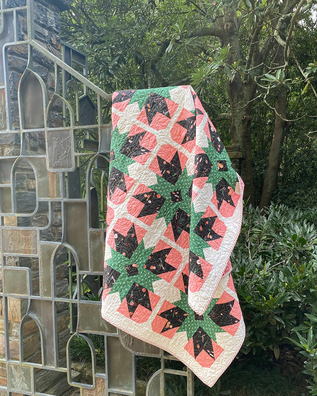 Present Parcels Quilt Pattern