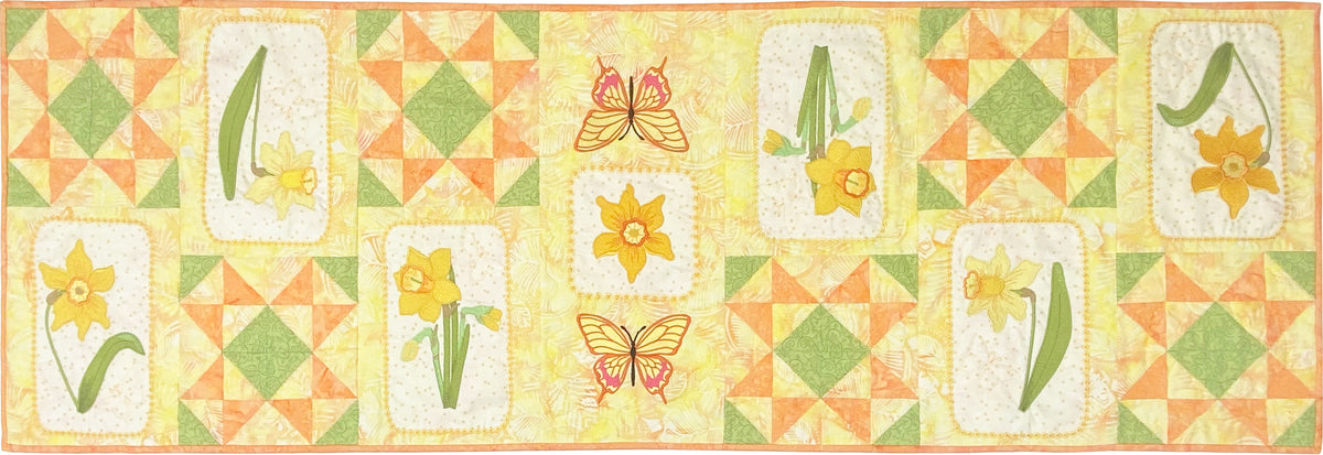 Daffodil Delight Table Runner