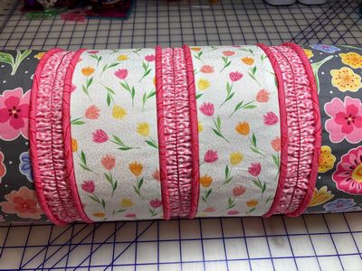 Cutting Edge Serger Project Bolster Pillow Pattern