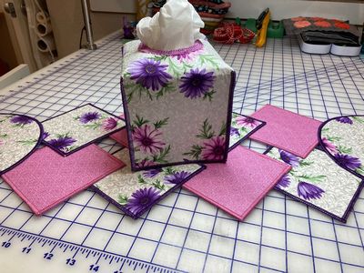 Cutting Edge Serger Tissue Box and Runner Pattern