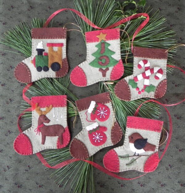 Warm Feet Christmas Ornament Kit from Rachels of Greenfield